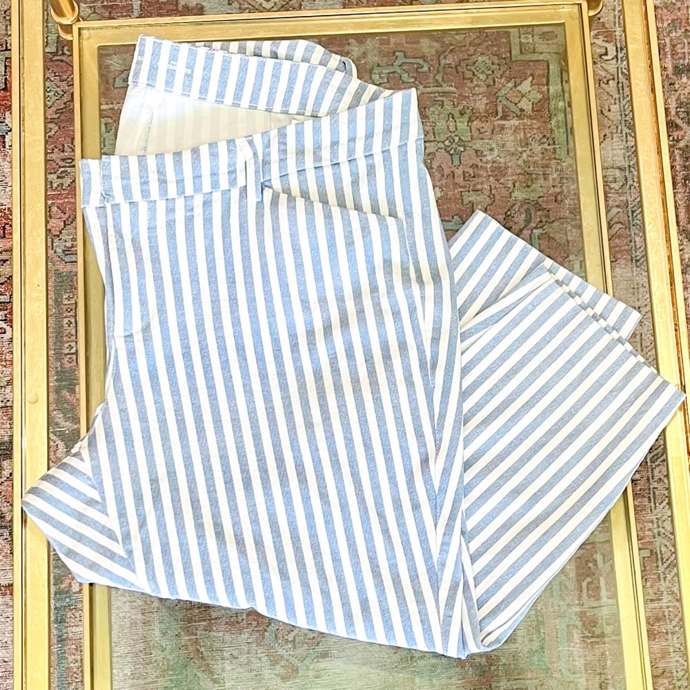 Old Navy Blue & White Stripe Women’s Pixie Ankle Pants